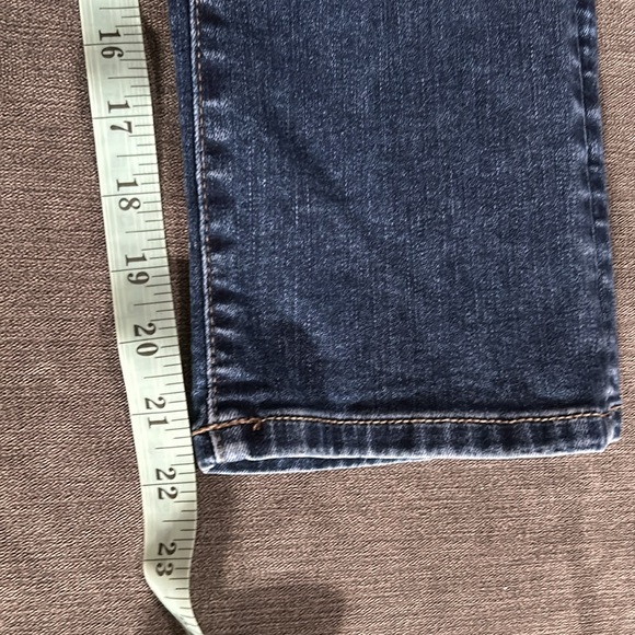 Maternity Maurice’s Capri Jeans - Picture 6 of 8